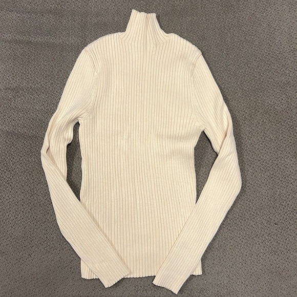 Zara Cream color turtleneck long sleeve - Picture 4 of 5